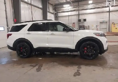 2023 Ford Explorer ST AWD Image# 1