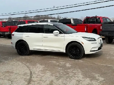 2023 Lincoln Corsair Reserve AWD Image# 1