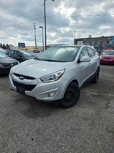 2015 Hyundai Tucson SE Image# 1
