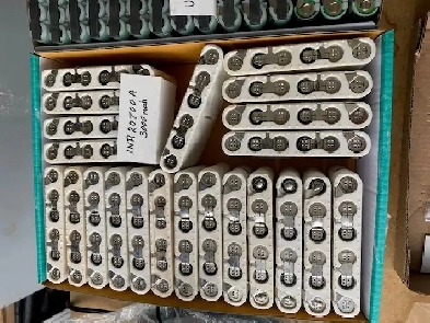 LITHIUM  ION  Cells 20700s and 21700s