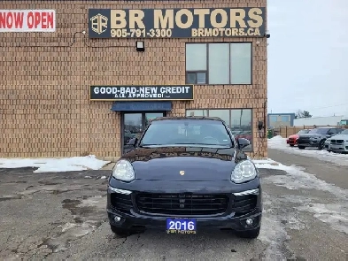 2016 Porsche Cayenne Base  No Accidents Reported
