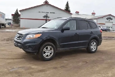 2011 Hyundai Santa Fe GL 24 FWD
