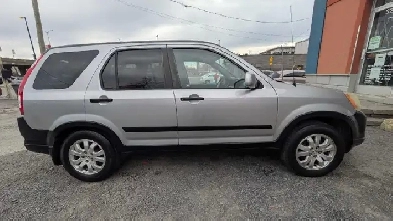 Honda CRV 2005 271 500 km transmission automatique 5 000