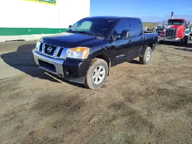 2015 Nissan Titan Image# 1
