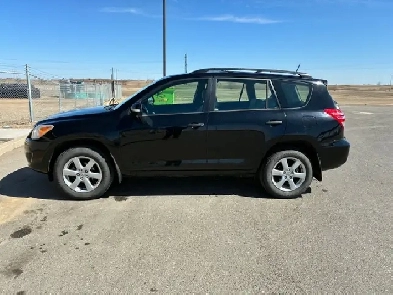 2011 rav4 low kms Image# 1