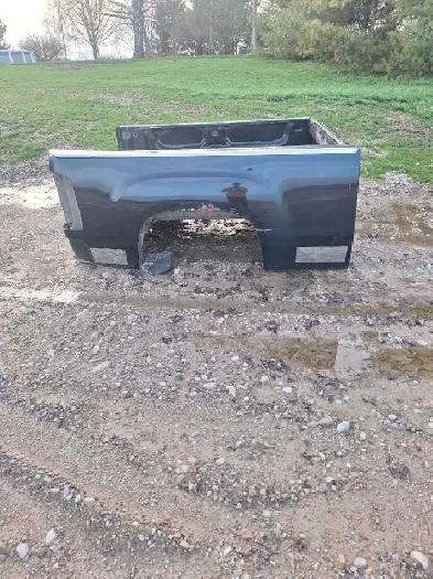 07-13 gmc 6.5 foot truck box