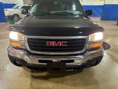 Safieted 04 Silverado Image# 1