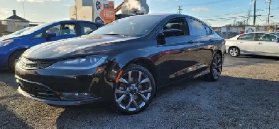 2015 Chrysler 200 AWD S BAS KM GARANTIE 1 ANS Image# 1