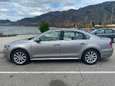 VW Passat 2012 4 door no accidents clean and maintained