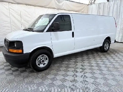 2017 GMC Savana Cargo Van