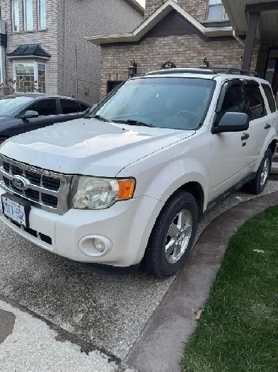 2011 FORD ESCAPE XLT LEATHER SUNROOF