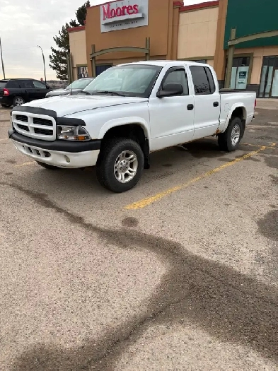 2003 Dodge Dakota Sport 4x4 Quad Cab pickup