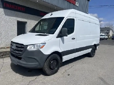 2019 MercedesBenz Sprinter fourgonnette utilitaire 144 toit hau