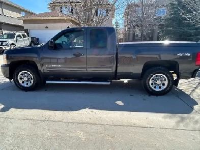 Safetied2010 Chevy Silverado LS 4WD ext cab low miles no rust