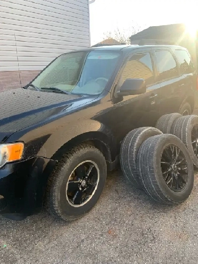 2008 Ford Escape PARTS NOT ROAD WORTHY