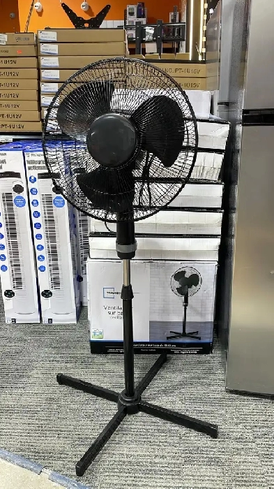 MAINSTAYS 16 OSCILLATING STAND FAN