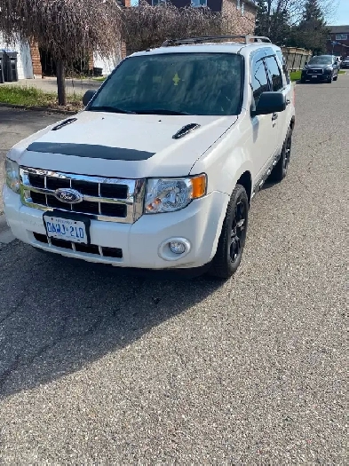ford escape 2011 xlt 30second owner 123160km