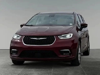 2023 Chrysler Pacifica Touring L Image# 1