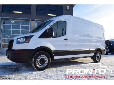 2024 Ford Transit Cargo Van 148WB Toit Moyen  Balance de Garan