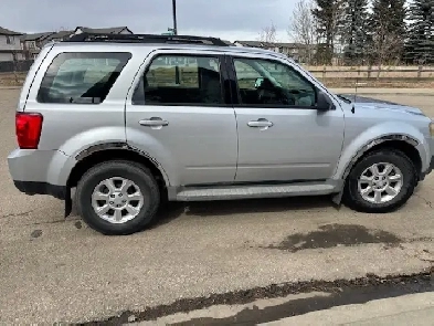 Mazda Tribute
