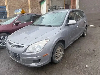 2012 Hyundai Elantra 2012 HYUNDAI  ELANTRA  MANUEL  POUR LES P