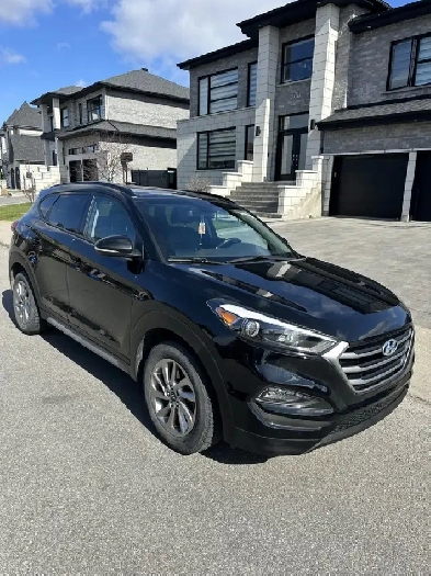 2018 Hyundai Tucson SE AWD (1 taxe) - 1 seul propriétaire Image# 1