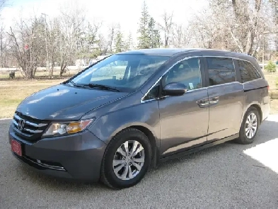2015 Honda Odyssey EXL  2 0WNERS ONLY