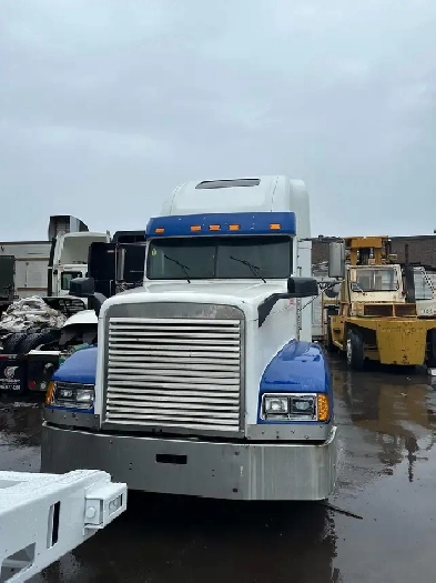 1996 Freightliner FLD 120 – Detroit Series 60 | 13 Speed | Fresh Image# 1