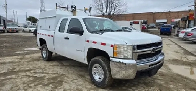 2008 Chevrolet Silverado 2500HD 4x4  4 Doors  Heavy Duty