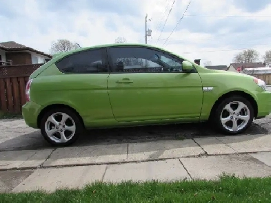 2011 Hyundai Accent Hatchback. auto trans needs repair Image# 1