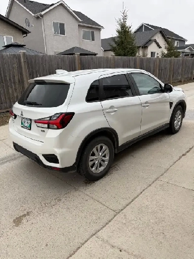 2021 Mitsubishi RVR Image# 1