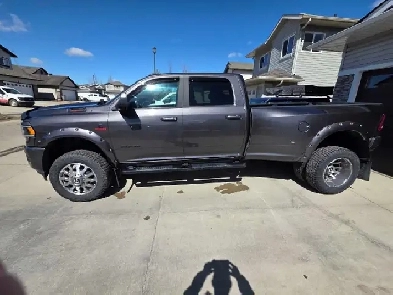 2021 RAM 3500 LARAMINE CREW CAB NIGHT EDITION 4X4