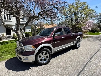 2012 Dodge Ram 57 hemi Laramie crew cab 4x4 full load