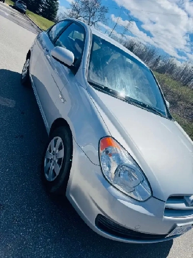 2011 Hyundai Accent Sport Manual  LOW KM