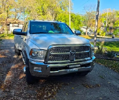 2015 RAM 3500 LARAMIE MEGACAB DUALLY Image# 1