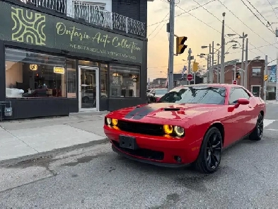 2016 DODGE CHALLENGER SXT PLUS ! NO ACCIDENTS ! CERTIFIED ! Image# 1