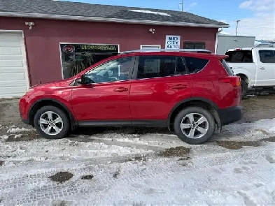 2015 Toyota RAV4 XLE AWD Image# 1