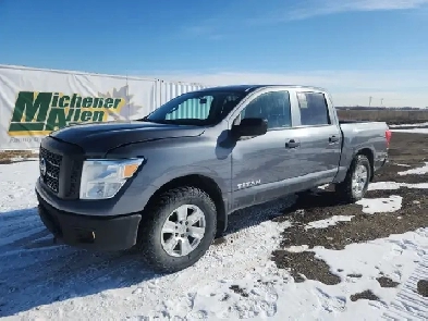 2017 Nissan Titan Image# 1