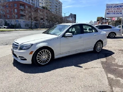 2011 Merz C-Class C 250 4Matic AWD 2.5L V6 One Owner Certified Image# 1