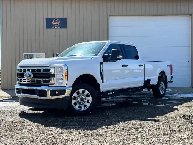 2023 Ford F-350 XLT 7.3L Image# 1