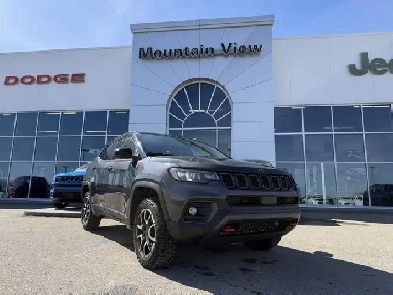 2024 Jeep Compass Trailhawk Image# 1