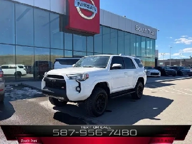 2018 Toyota 4Runner SR5 4WD • One Owner Image# 1