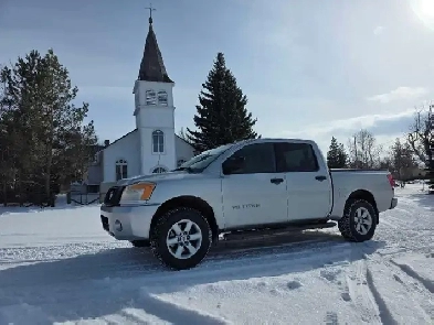 2011 Nissan Titan - Crew Cab - 4x4 Image# 1