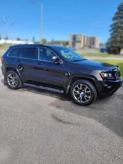 Jeep grand cheerokee laredo Image# 1