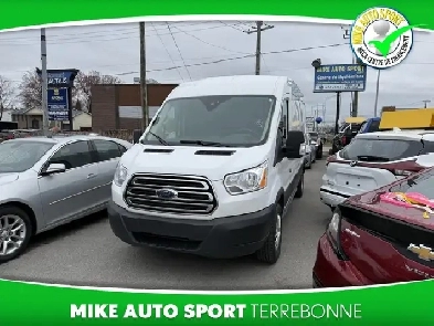 Ford Transit fourgon utilitaire T250 toit moyen 148 po PNBV de