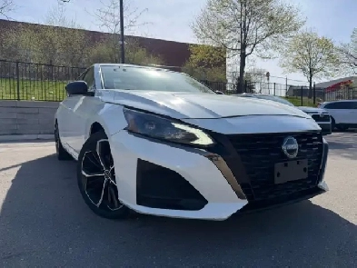 2023 Nissan Altima SR AWD Image# 1
