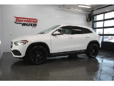 2022 Mercedes-Benz GLA 250 / CUIR / TOIT / 4 MATIC Image# 1
