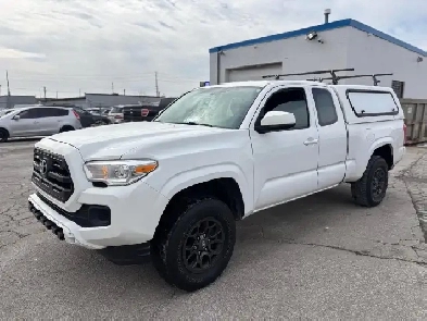 2016 Toyota Tacoma SR Image# 1