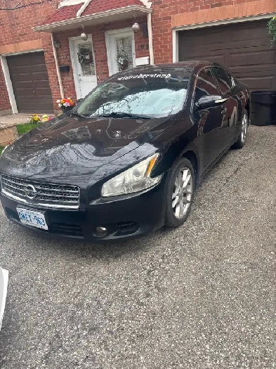 2011 Nissan maxima selling as is, $1500 or best offer Image# 1