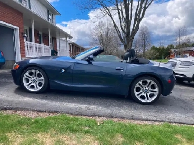 Pristine 2004 BMW Z4 3.0i Image# 1